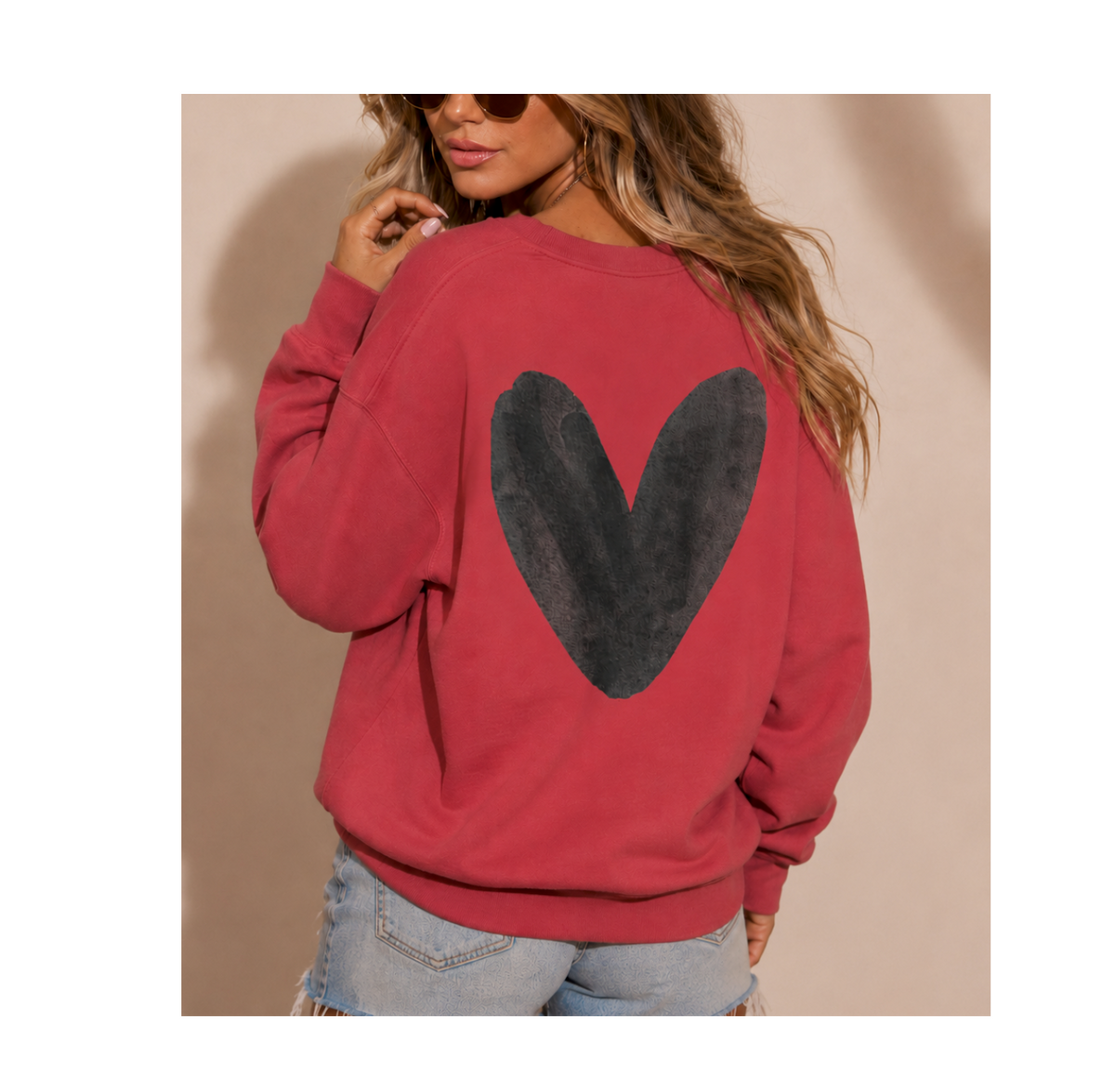 Love Brushstroke Sweatshirt — Sweatshirt with love and a Heart on the Back